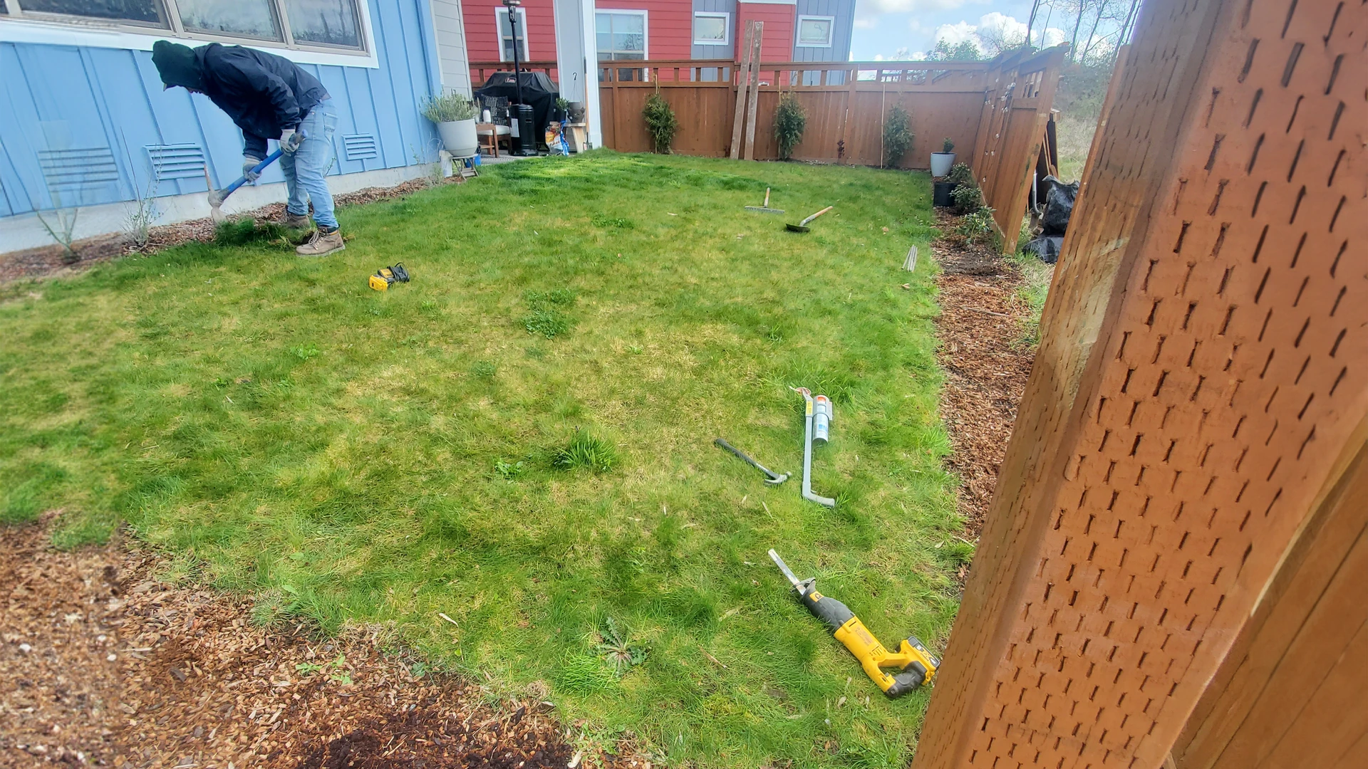 Privacy Fence & New Lawn in Washington by Ecua Landscaping, photo 11 of 12