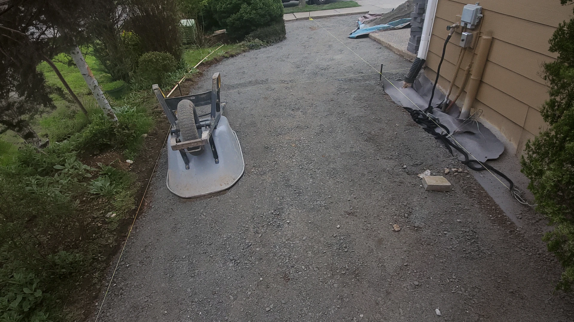 Driveway & Pathway Lighting in Washington by Ecua Landscaping, photo 2 of 5