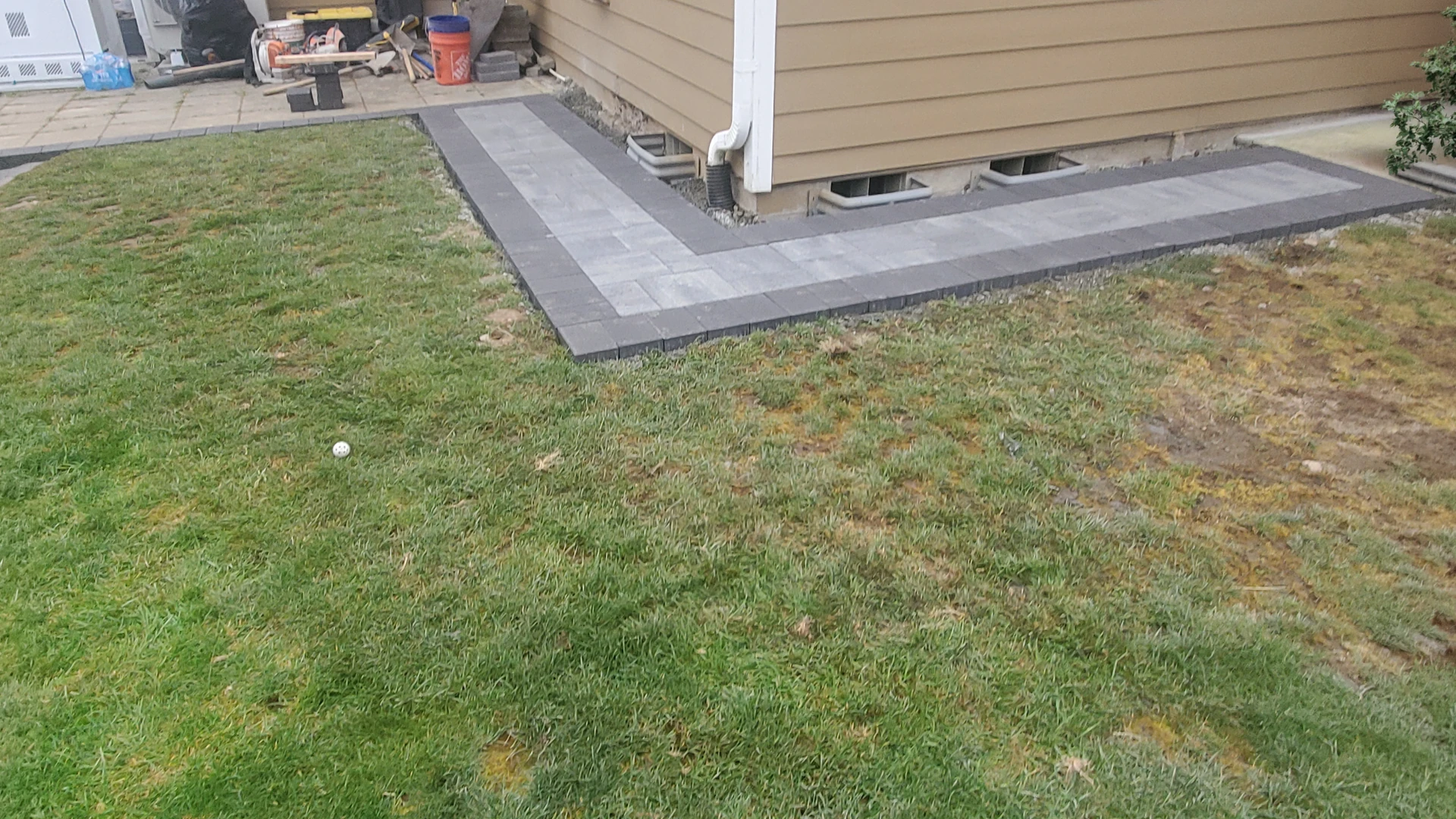 Driveway & Pathway Lighting in Washington by Ecua Landscaping, photo 4 of 5